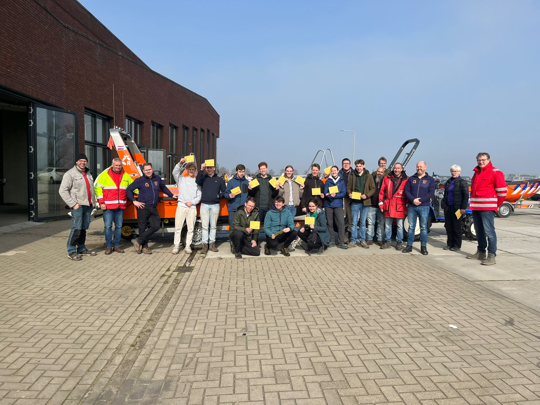 Geslaagd! Veertien nieuwe opstappers, schippers en snelleboot schippers bij de NRB